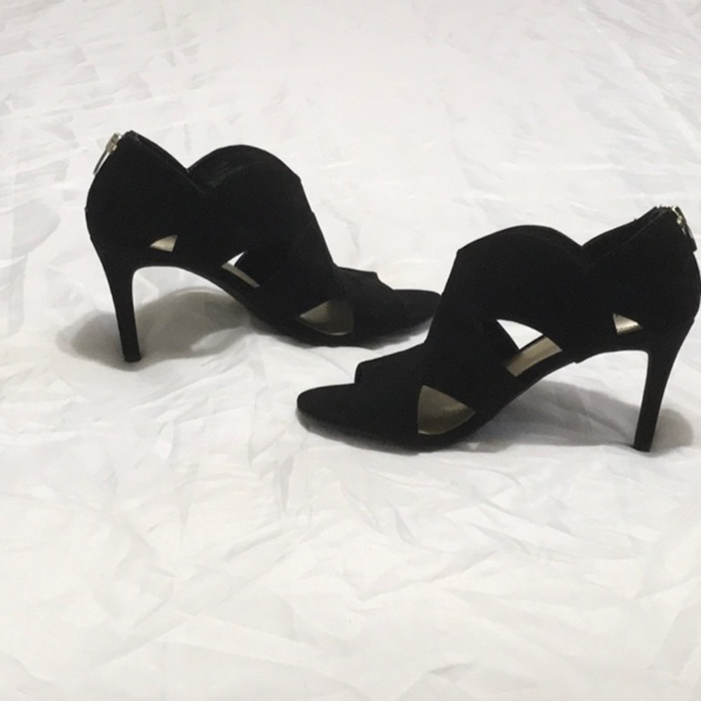 Black suede heels